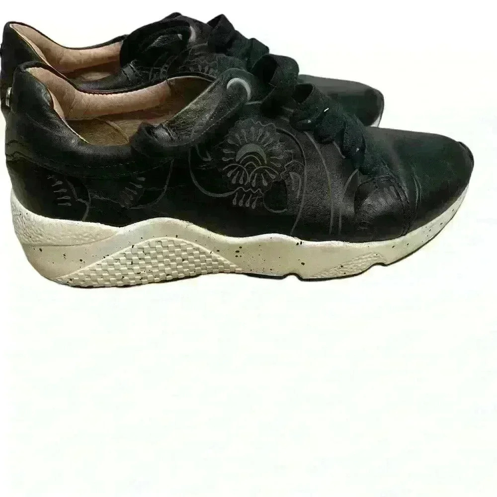 Reebok Velez Quality RARE Sz 36 or 5.5 Black with Tan accents - Picture 5 of 8